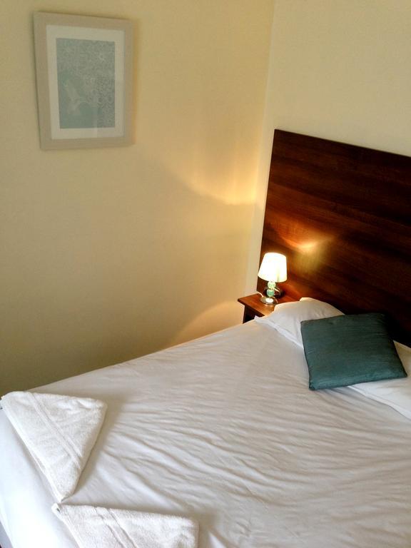 The Avalon House 호텔 St Albans 객실 사진